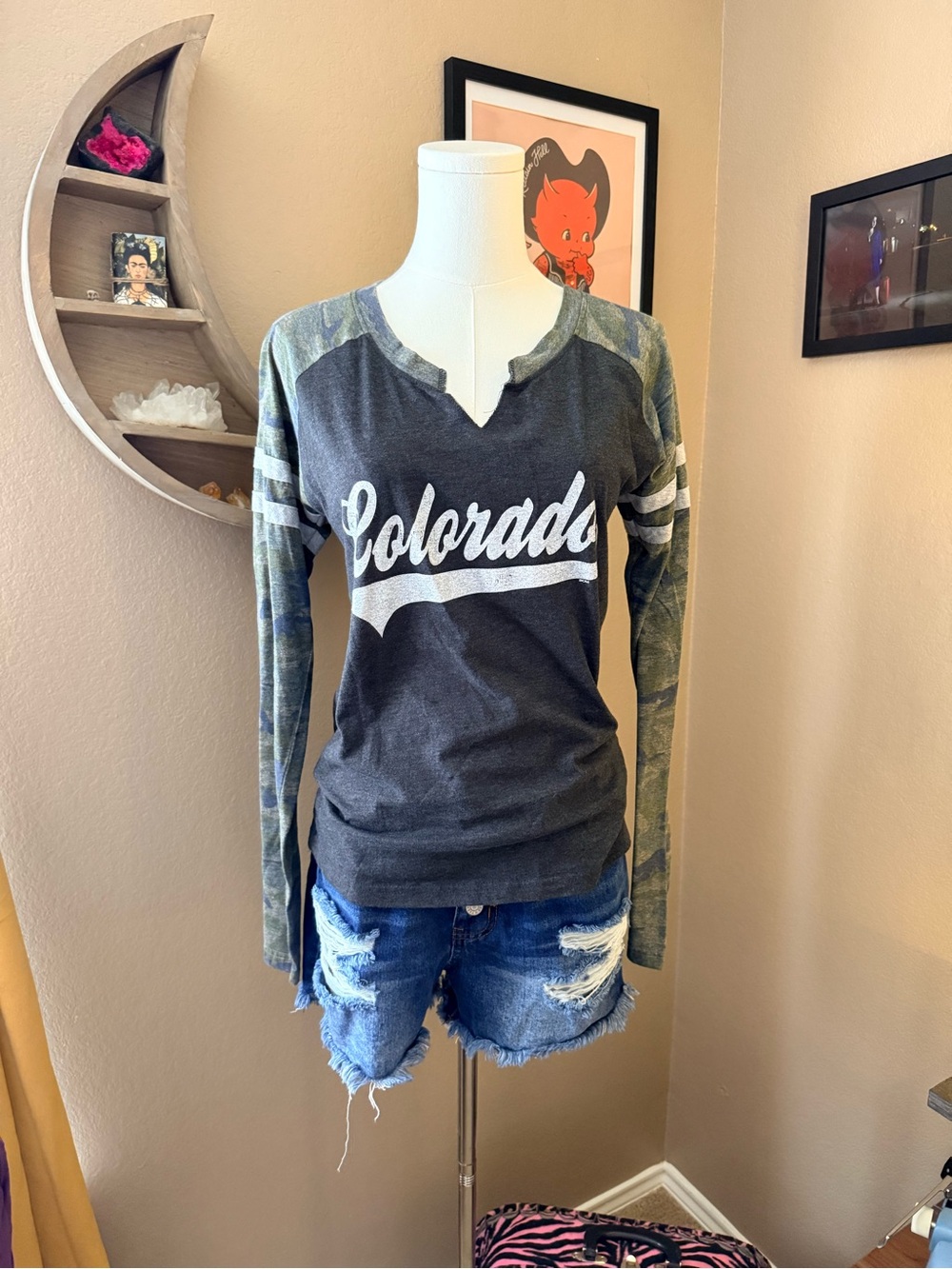 Colorado Graphic Long‑Sleeve Women's Top - Charcoal & Olive Camo